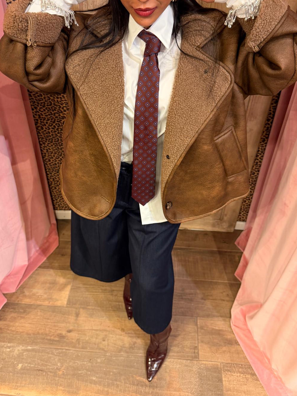 Camicia over con frange gioiello ai polsi